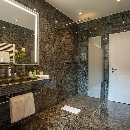 Bed & Breakfast Residenz Itterbach 4*